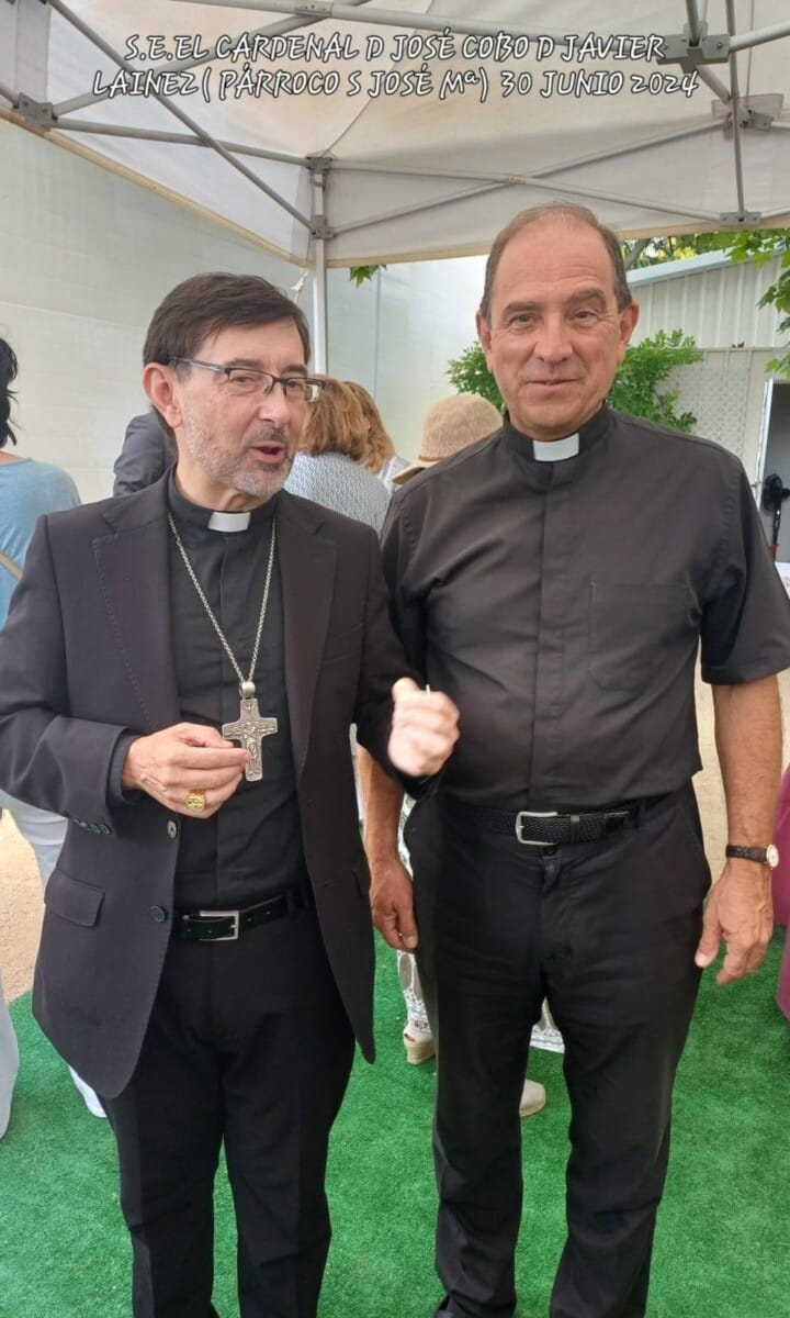 BAJA8EAA52A0-158D-4BB5-8428-833BF928D14F