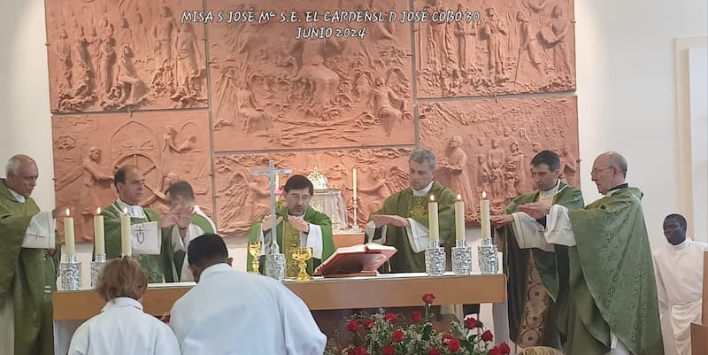 BAJAAF637D8C-9C78-4928-924D-041D8BAB22F2